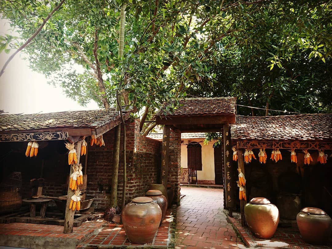 Hanoi Cycling Trip Duong Lam Ancient Village 1 Day